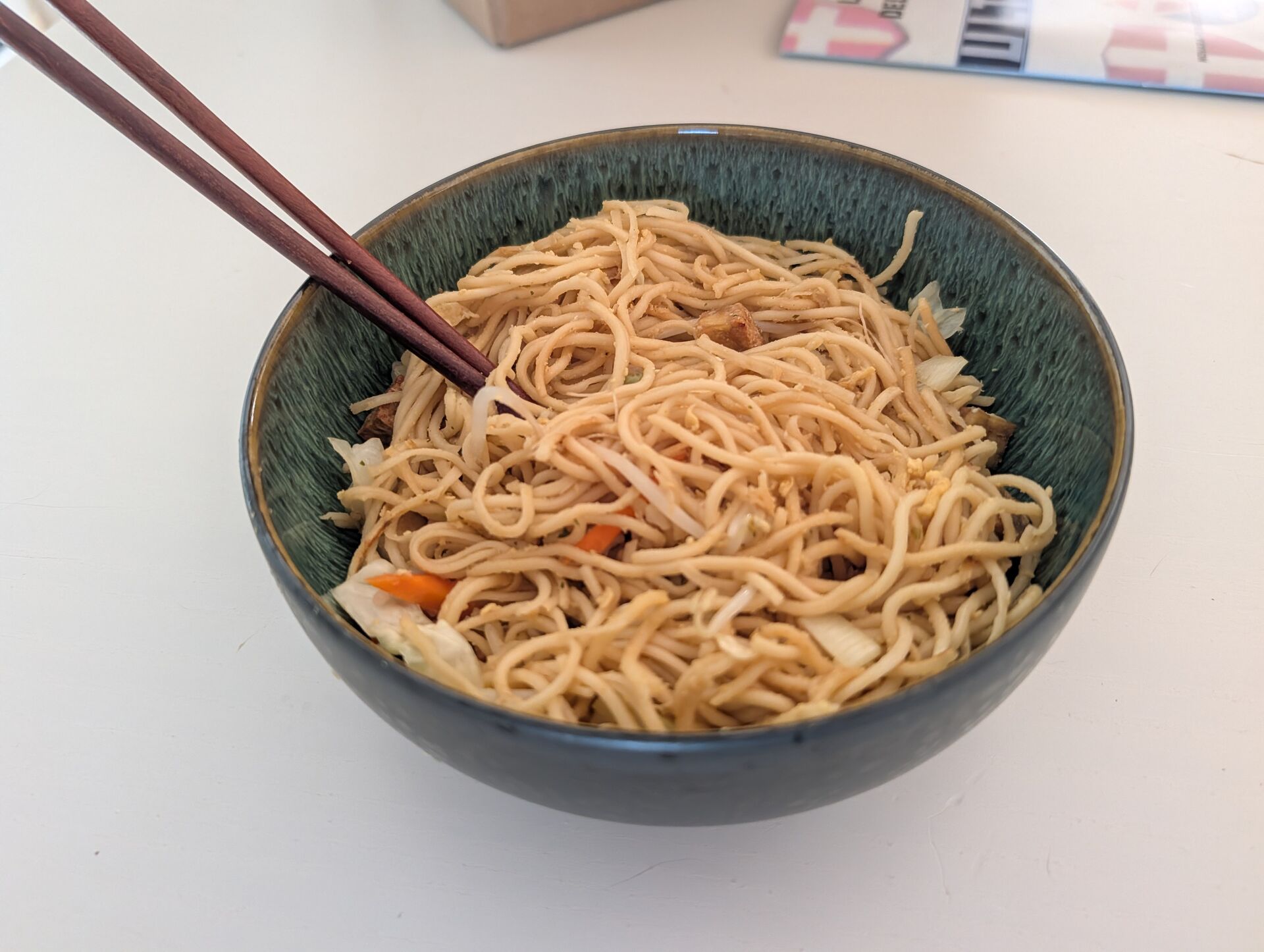 Gebratene Nudeln mit Tofu