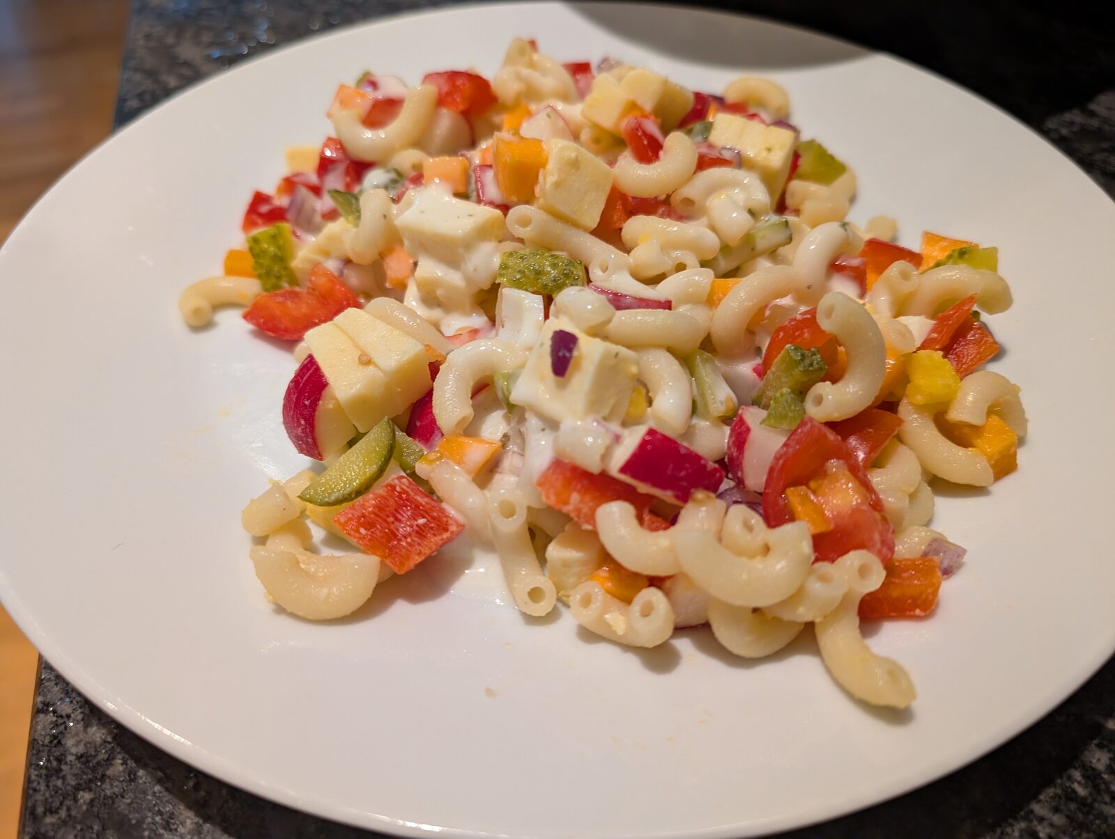 Hörnlisalat